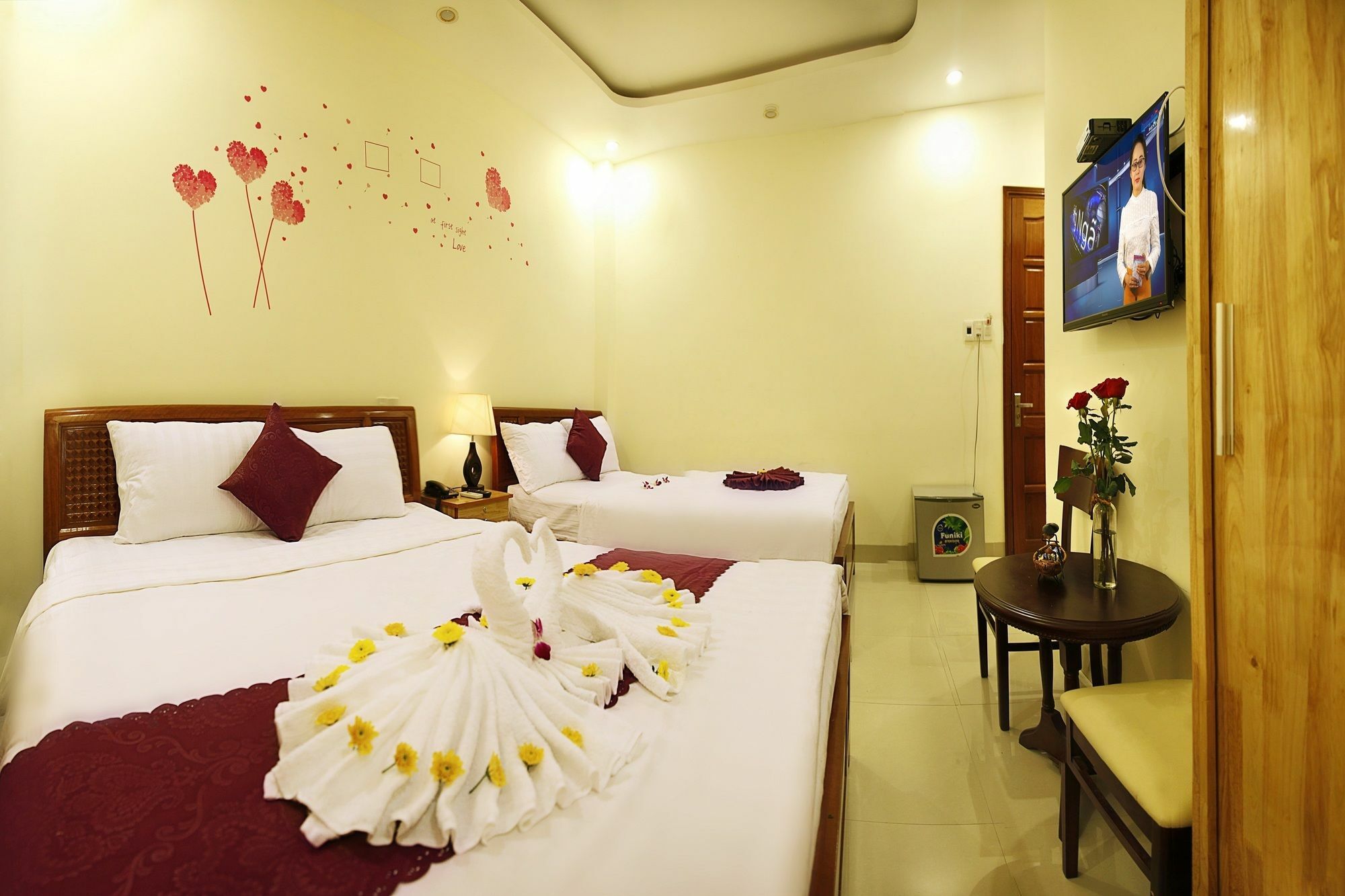 Victori Hotel Danang Exterior photo
